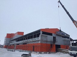 Фасадные облицовки из сэндвич-панелей поэлементной сборки